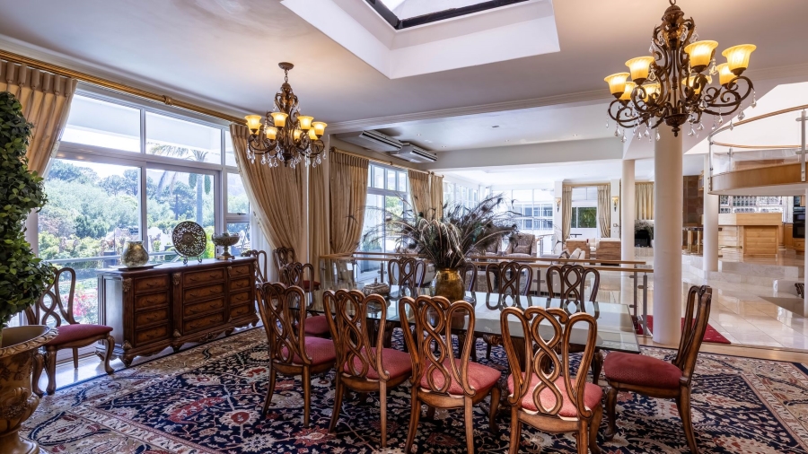 7 Bedroom Property for Sale in Constantia Western Cape